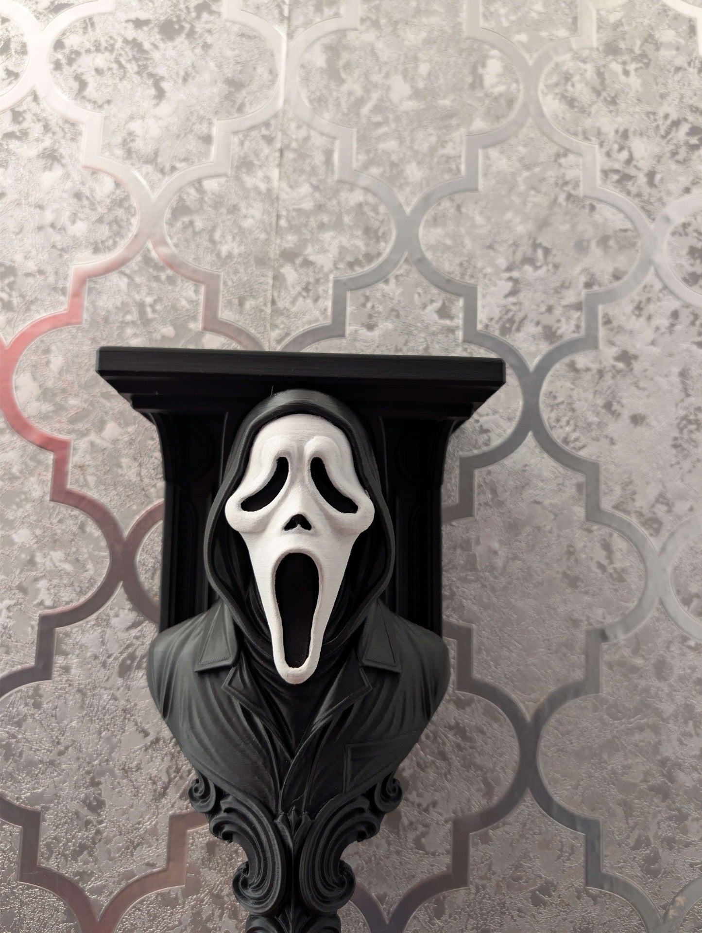 Ghostface Shelf - Scream Decor - Gothic decor - Wall hanging horror decor