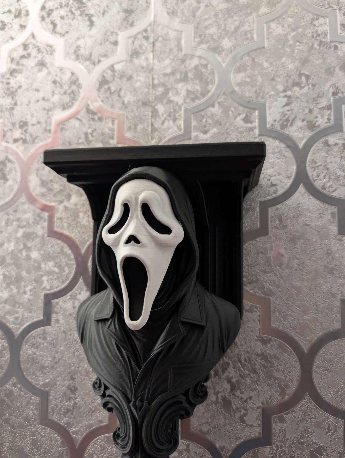 Ghostface Shelf - Scream Decor - Gothic decor - Wall hanging horror decor
