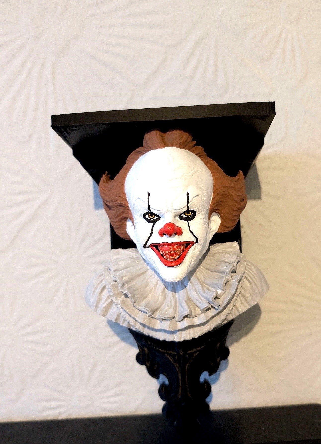 Pennywise Wall Shelf | Horror Clown Floating Shelf | Gothic Decor | Unique Horror Gift