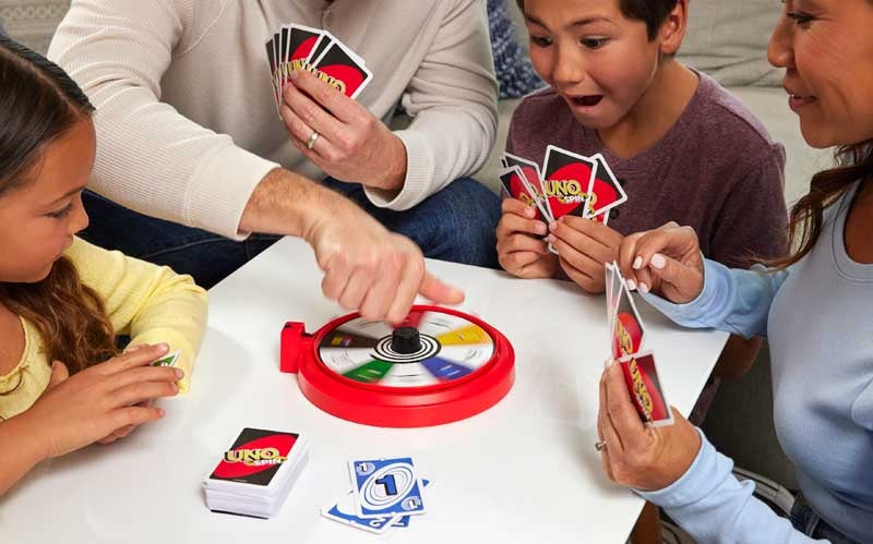 UNO Spin Card Game with Spinner Wheel – Family Party Game